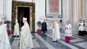 Ceremonie deosebită la Vatican: Poarta de la Bazilica Sfântul Paul a fost închisă. Papa Leon nu a fost prezent