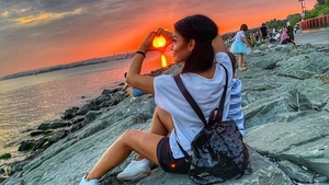 Din cauza “șunculițelor”, Andreea Mantea a refuzat să mai apară în costum de baie la plajă. Dar azi a făcut-o! Cum arată trupul său