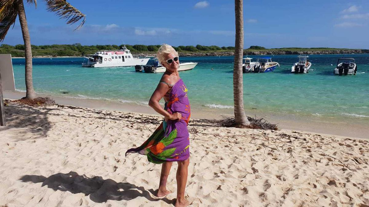 Cum arată Monica Tatoiu în costum de baie, la 63 de ani!