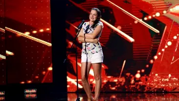 PAULA RAD, femeia de serviciu cu vocea de aur de la Românii au Talent, a revenit pe scenă în semifinală!