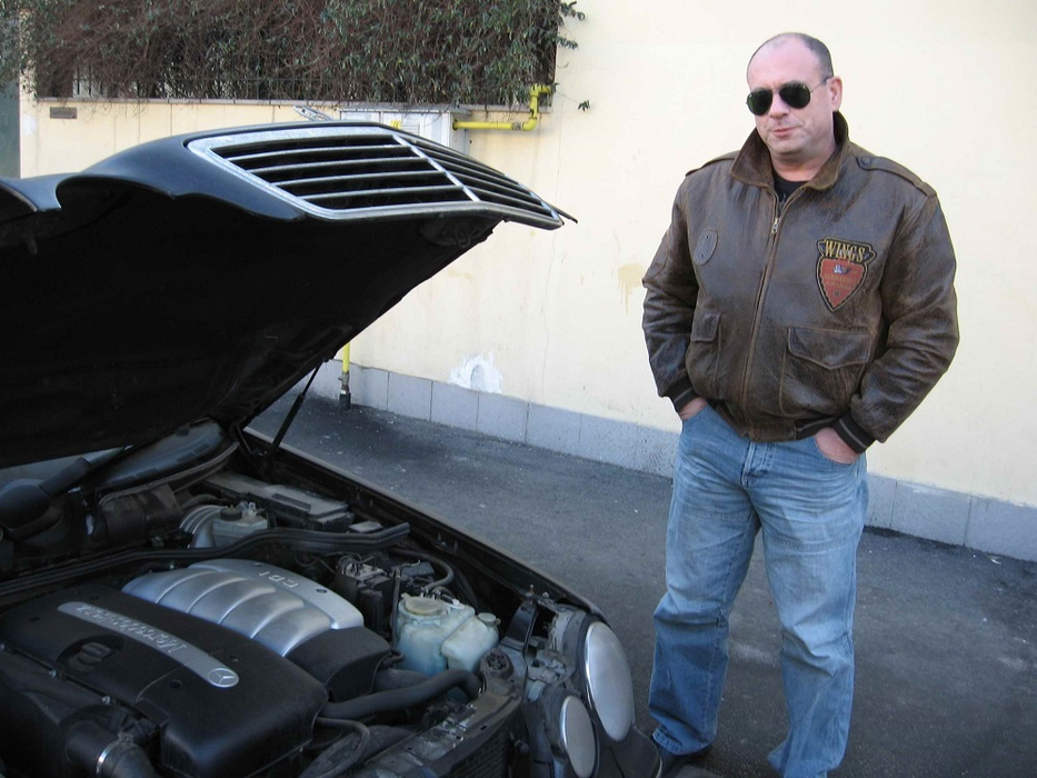 Americanu’ din “La Bloc”, PR pentru soţia lui: “E un hobby, îi face plăcere şi are şi satisfacţii în acelaşi timp”. Cum au sărbătorit 12 ani de relaţie. Metoda lor, un exemplu pentru toţi