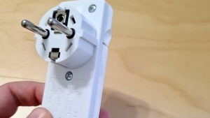 Electrocasnicul pe care toți românii îl folosesc zilnic, care consumă cât 44 de becuri LED. Îți "umflă" factura la curent fără să-ți dai seama!