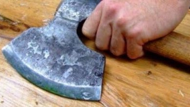 Crimă la Vaslui! Războiul fraților ”Dinamită”, cu săbii și cuțite VIDEO
