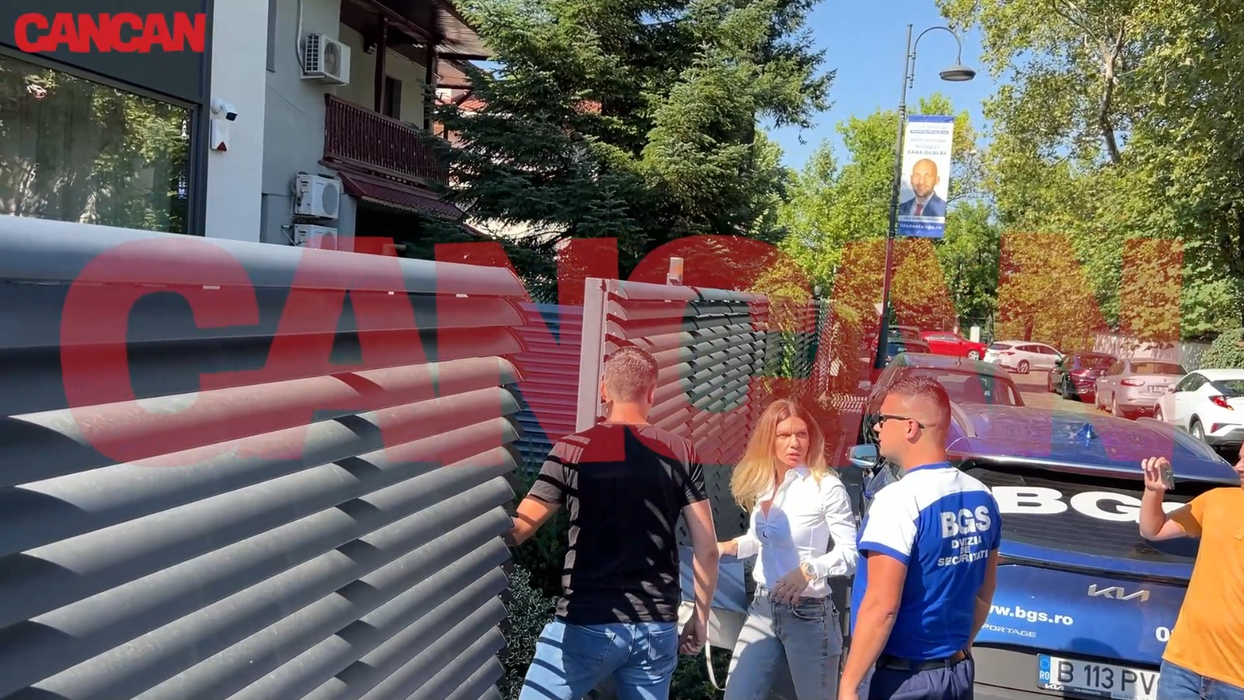 Simona Halep a plecat cu gărzile de corp la ieșirea de la bancă / (Foto:CANCAN.RO)
