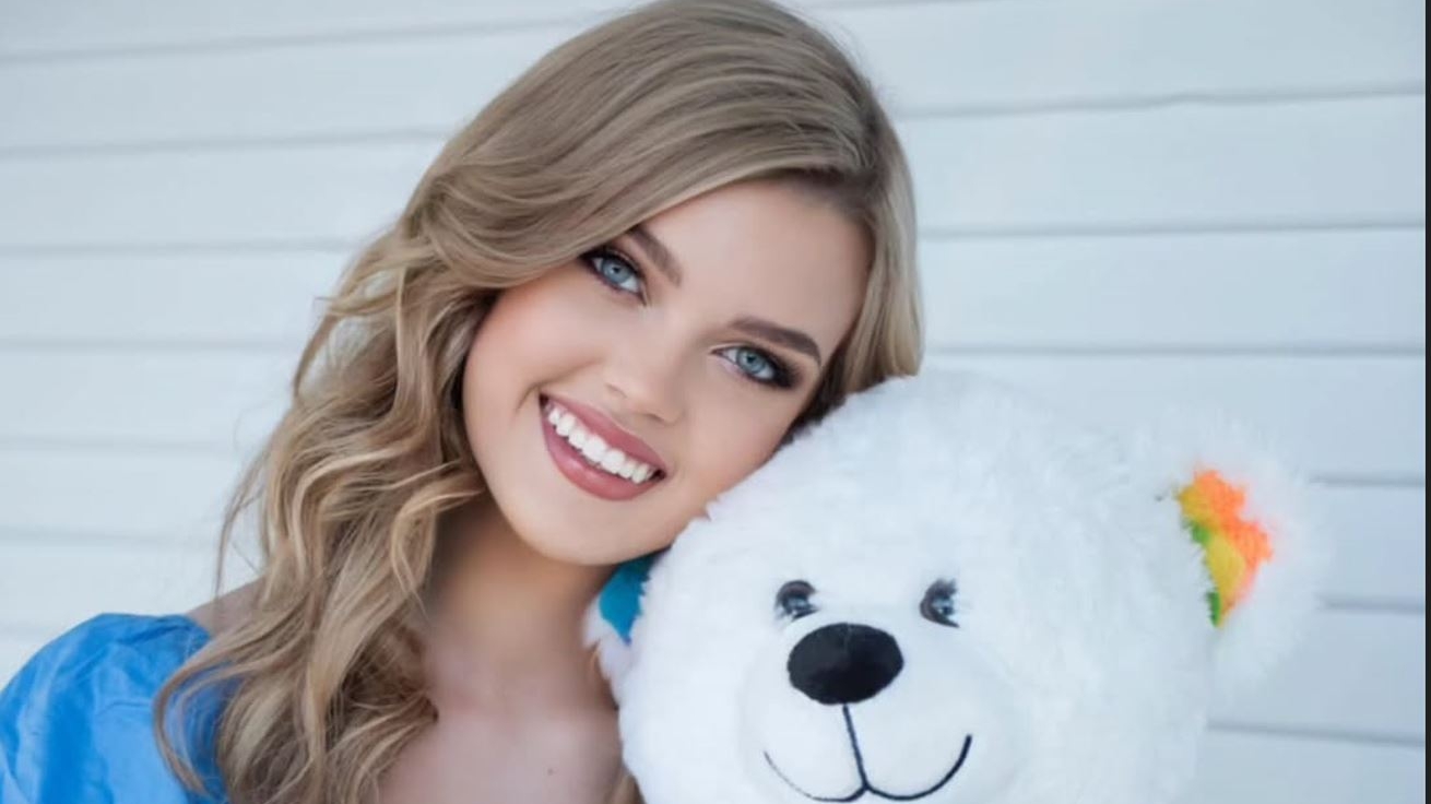 O participantă la Miss Teen USA a murit într-un accident de mașină. Acum, mama ei face o dezvăluire tulburătoare