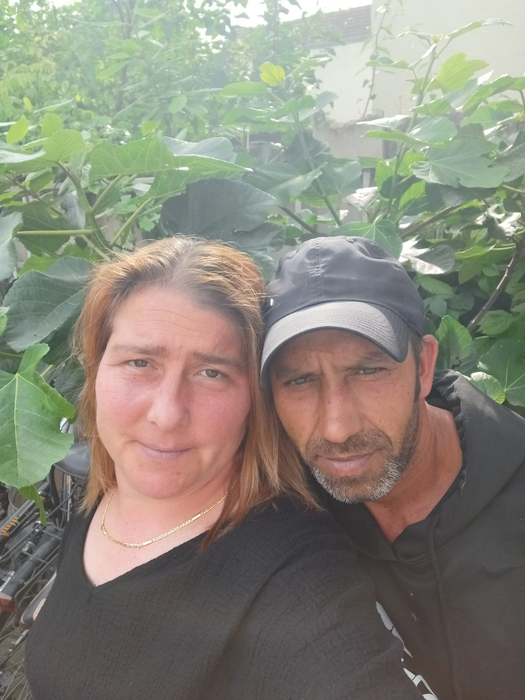 Fuga Linei din România, după moartea surorii: Povestea cutremurătoare a primei siameze care și-a găsit iubirea departe de casă!