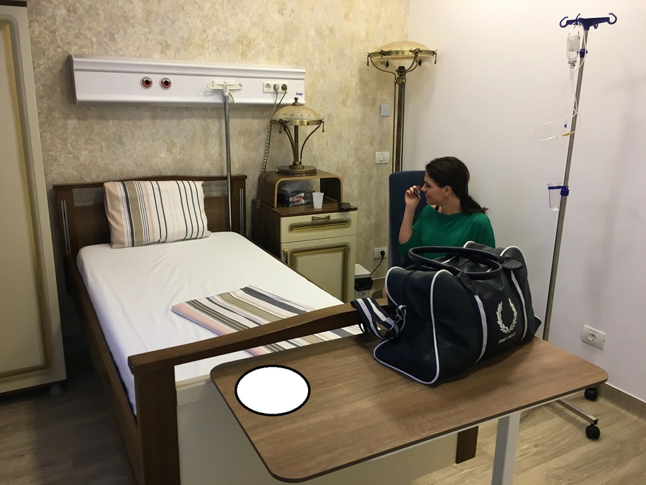 Aida Parascan, în camera în care și-a petrecut noaptea, după intervenție