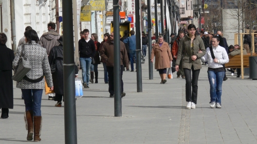 Care sunt măsurile sociale care îi vor ajuta pe români să facă față scumpirilor