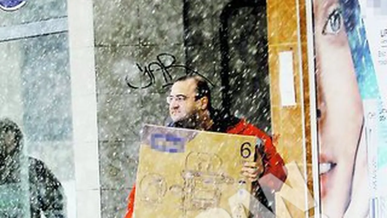 Claudiu Saftoiu a cumparat un scaunel cu ganduri de viitor! Mai vrea un copil!