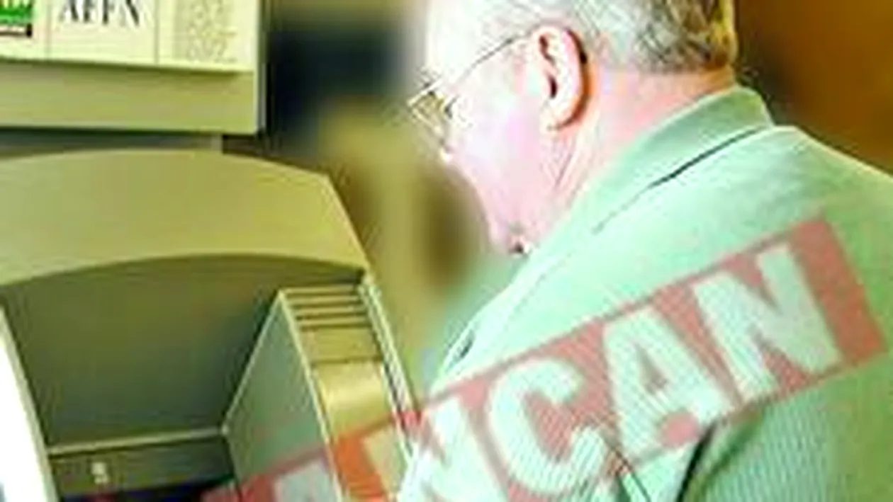 Bancomatul i-a furat banii pentru factura la mobil