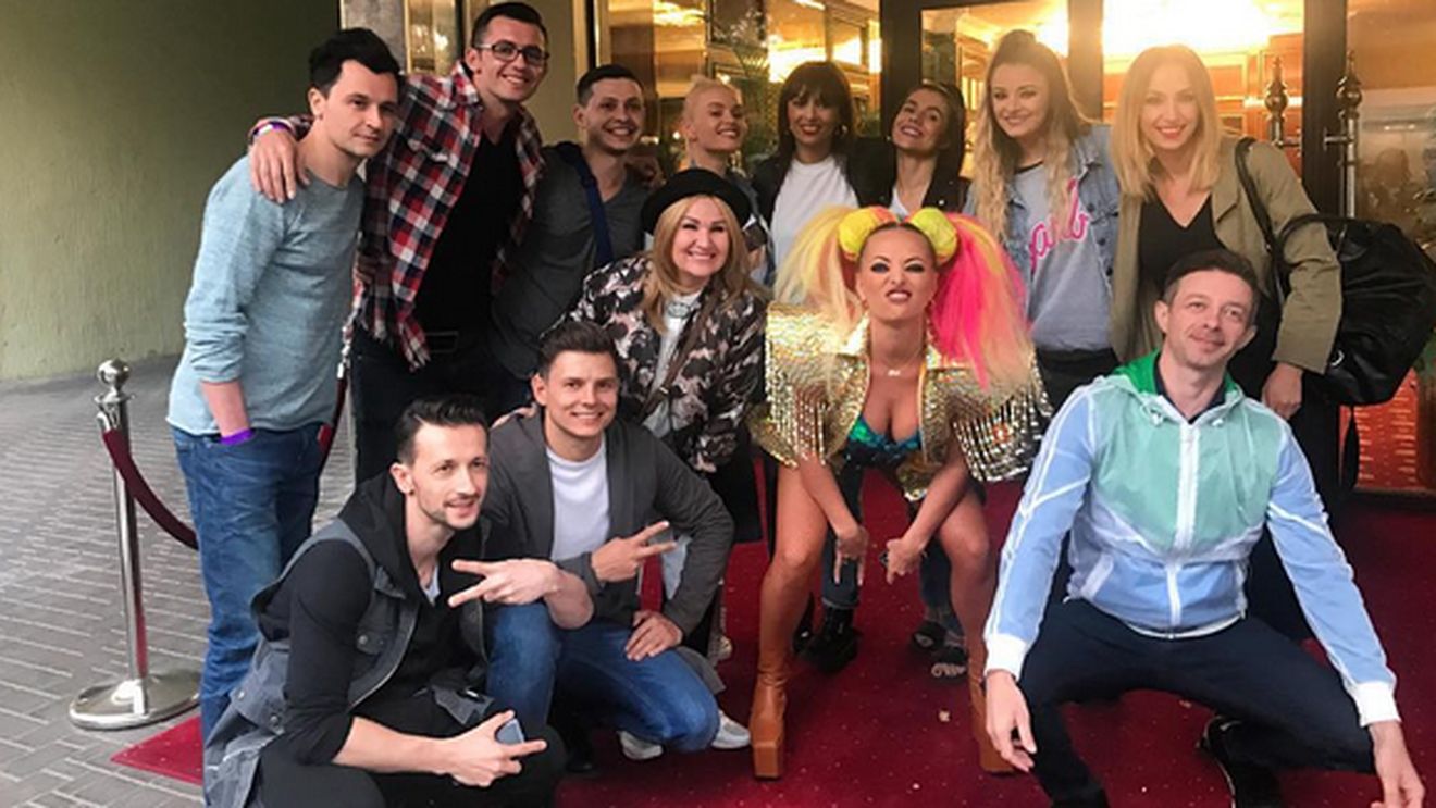 Delia, marcată de efortul depus în concerte! Artista a dezvăluit cum arată picioarele ei după o seară pe scenă