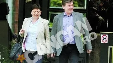 Crin,un gentleman zambitor. A sarbatorit victoria italieneste, impreuna cu sotia