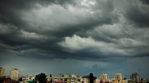 Un ciclon periculos va lovi România. Meteorologii anunţă furtuni violente şi temperaturi scăzute