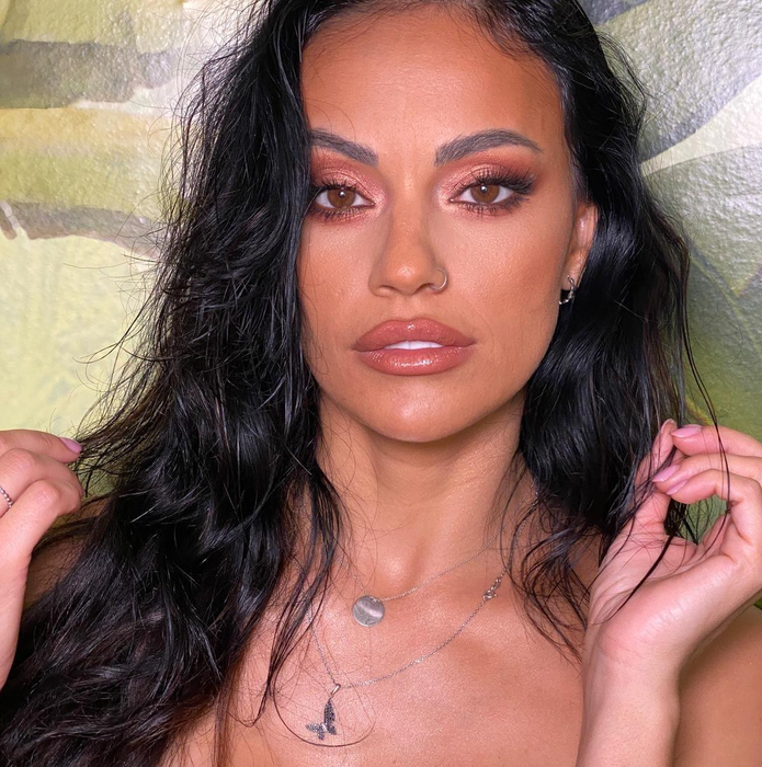 Oana: "Probabil că banii câștigați la Survivor vor fi folosiți pentru Leon" / (Sursa: Facebook)