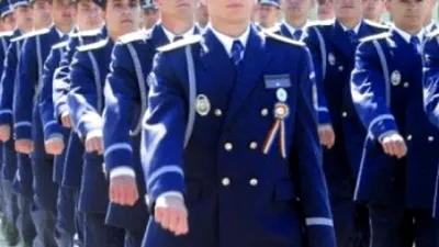 „Au nevoie doar de proști fără studii”. Masterul de la Academia de Poliție care produce ofițeri într-un an este contestat. Explicațiile instituției