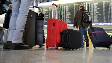 Sute de zboruri au fost anulate pe 8 aeroporturi din Germania. Care este motivul