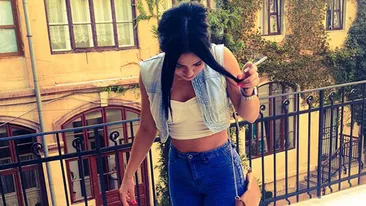 DEEA de la ”Insula Iubirii” şi-a pus silicoane! A fost filmată goală în cabinetul chirurgului estetician