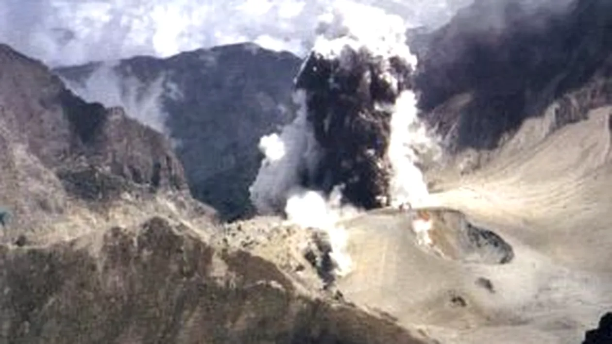 Aproape 800 de islandezi au fost evacuati din cauza riscului eruptiei unui vulcan