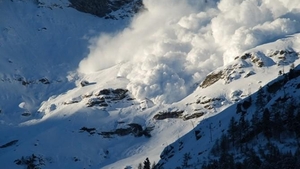 Alertă în Austria! Mai multe persoane au dispărut în urma producerii unei avalanşe
