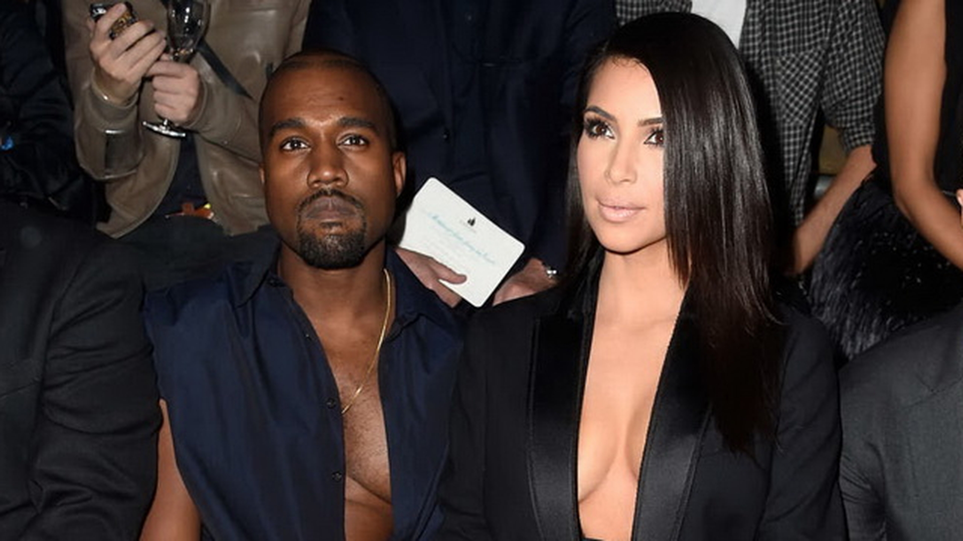 Kim Kardashian a RENUNTAT la verigheta: Kanye FIERBE! Motivul incredibil pentru care a recurs la acest gest