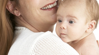 Mamicile, in concediu de crestere a copilului doar un an