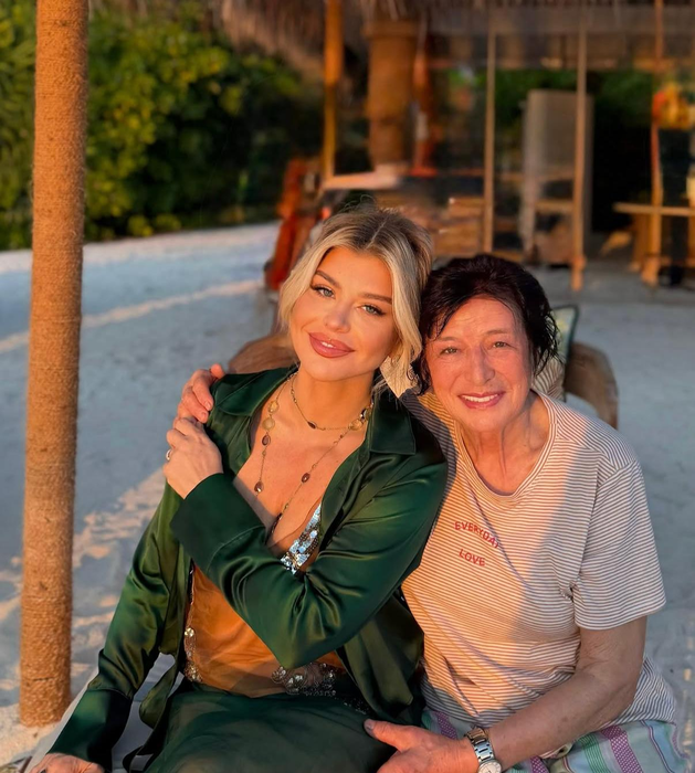 Imagine rară cu mama Loredanei. Ce mesaj emoționant i-a transmis artista celei care i-a dat viață