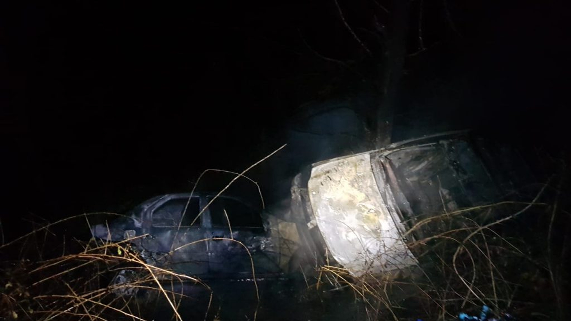 Accident grav în județul Giurgiu. Două mașini au luat foc după impactul violent