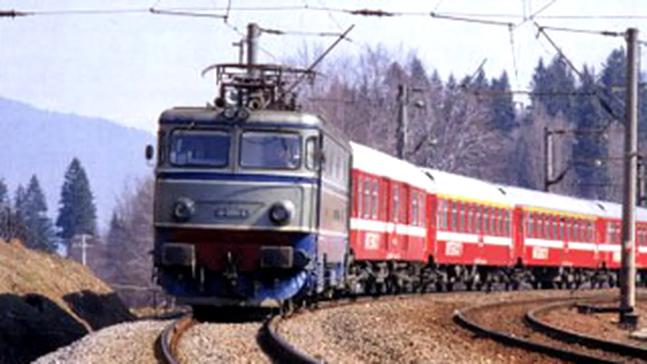 Un barbat de 59 de ani s-a aruncat in fata trenului, dar a scapat cu viata