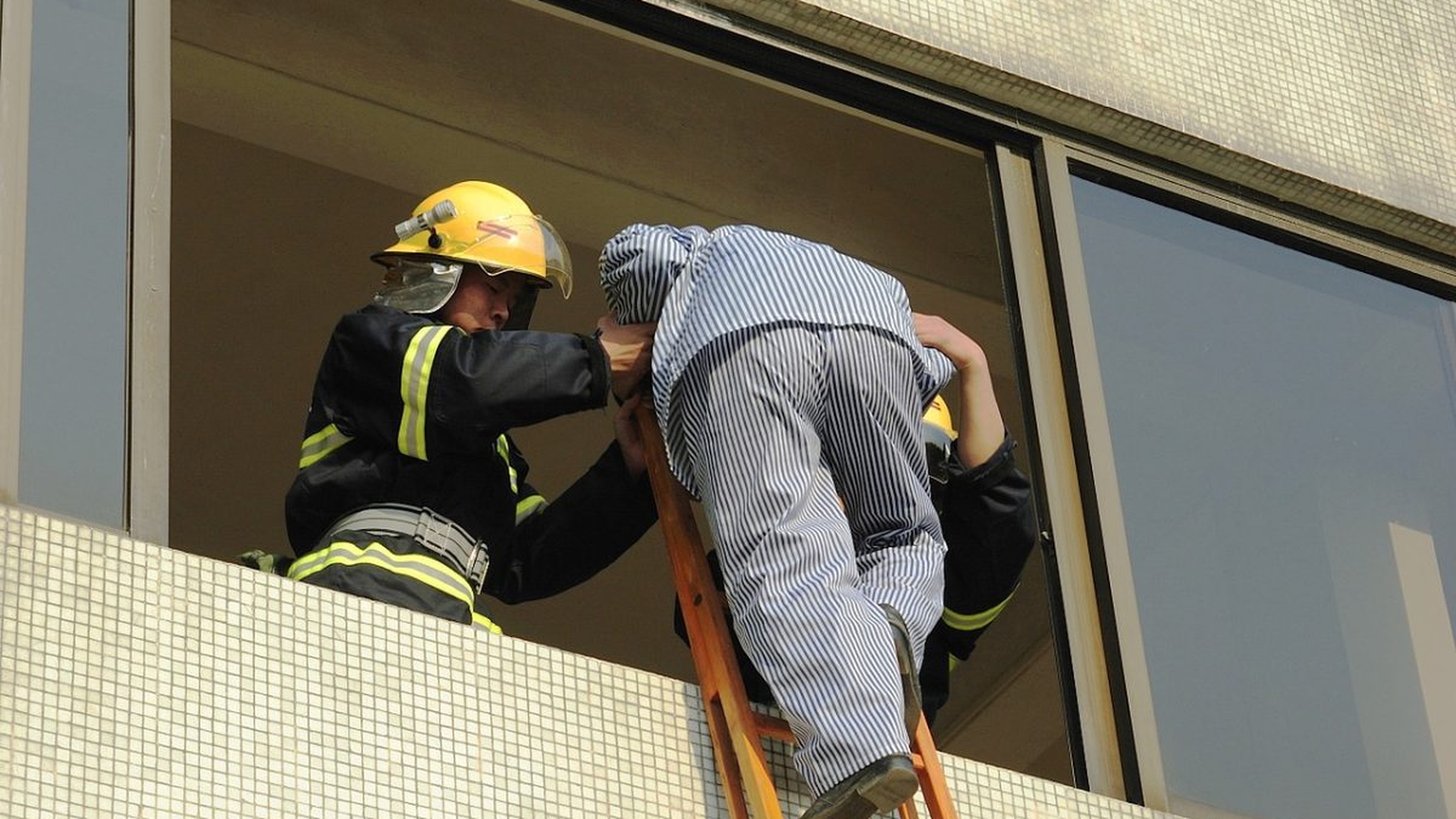 Tragedie într-un spital din India. 11 persoane au murit, după ce a izbucnit un incendiu pe secția ATI