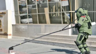 Alertă cu bombă în centrul Iașiului! Pirotehniștii verifică un bagaj suspect