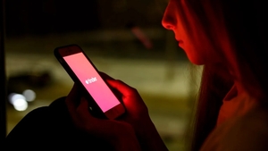 O româncă l-a convins pe un italian că se îndrăgostește de el, dar planul ei era altul. Ce s-a întâmplat imediat după întâlnirea stabilită pe Tinder