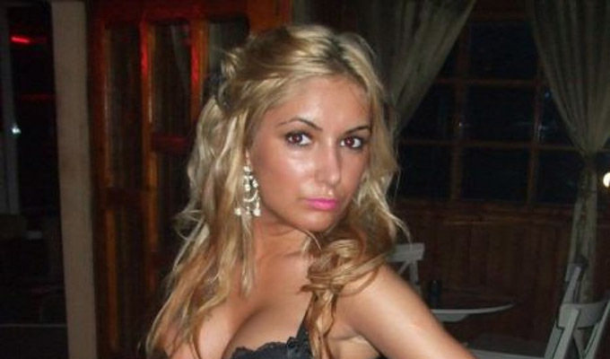 SEXY BRĂILEANCA, mărturisire incredibilă : „M-am prostituat ca să am bani pentru copil…“