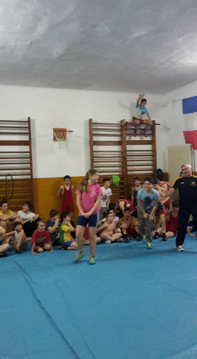 O școală dărăpănată a fost transformată în centru olimpic