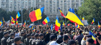 Violențe la protestul oierilor din Piața Victoriei. Bătaie cu jandarmii, au fost folosite gaze lacrimogene