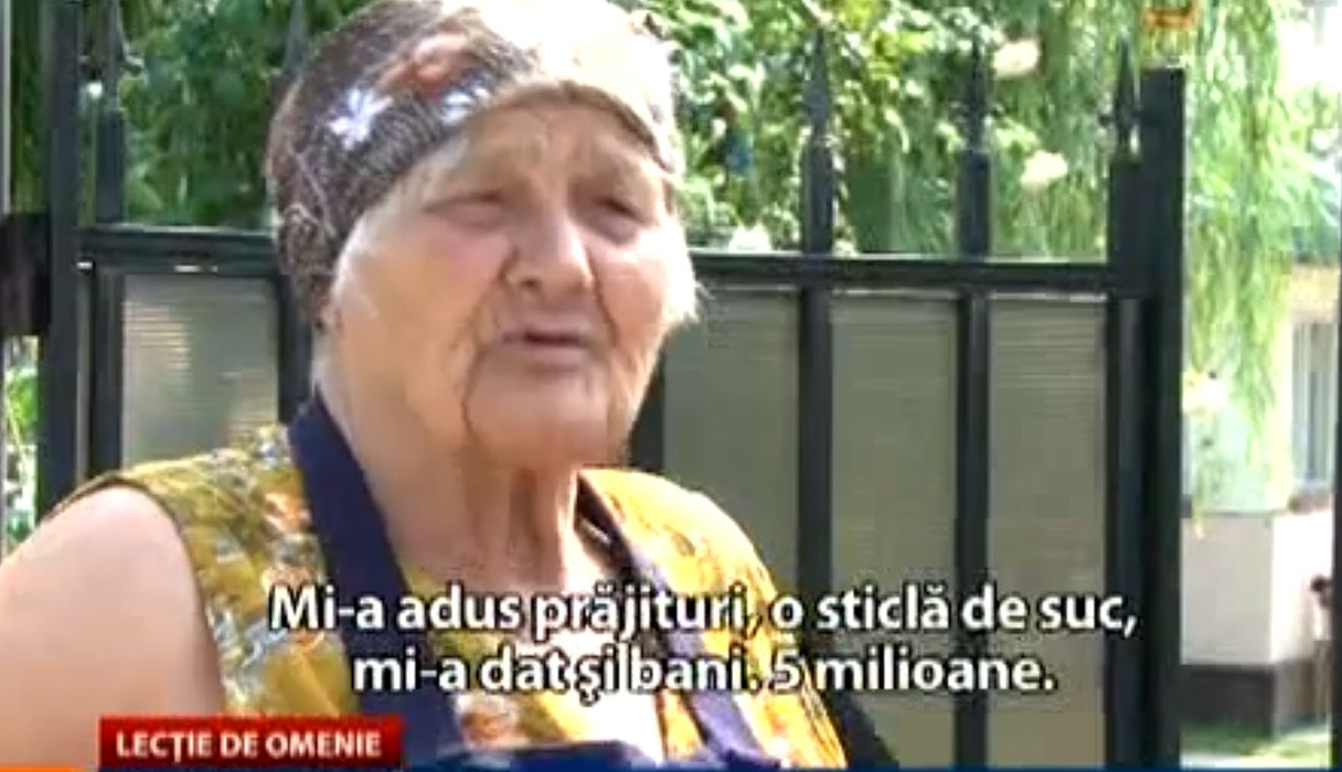 O bătrână de 81 de ani din Prahova a găsit la gunoi o geantă cu 20.000 de lei, darul de nuntă primit de niște tineri! Ce a făcut femeia e uluitor