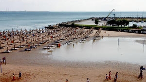 Inundatii si plaje inchise pe litoral