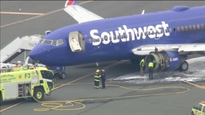 Avionul aparţinând companiei Southwest Airlines, cu 149 de persoane la bord, s-a depresurizat după ce motorul a cedat la o altitudine de circa 10.000 de metri