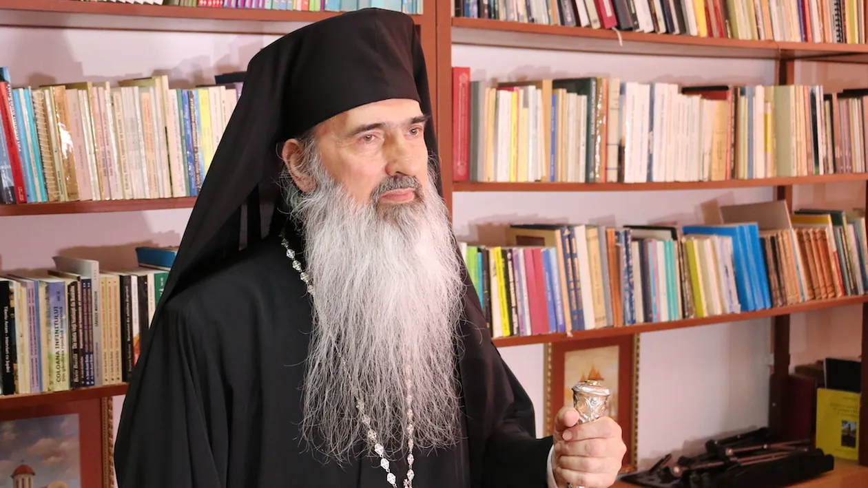 ÎPS Teodosie face altă serie de declarații controversate. La slujba de Bobotează așteaptă 10.000 de oameni: „Apa sfințită va combate bolile”