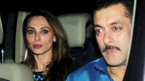 IULIA VÂNTUR şi SALMAN KHAN, împreună la un eveniment monden, după ce s-a zvonit că s-au despărţit!