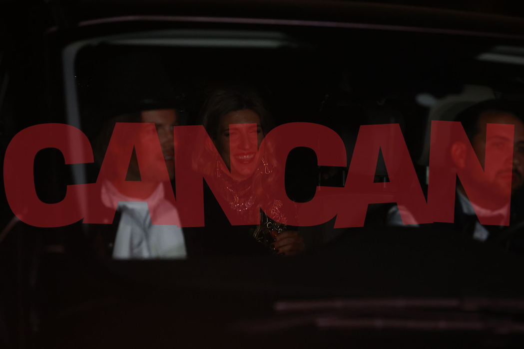Parada ținutelor inedite! Invitații lui Musk ”fierb”! Începe mega-party-ul la Castelul Bran