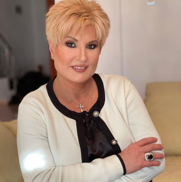 Maria Tonciu, "tradusă" de soț cu menajera/ Sursă foto: Instagram.com