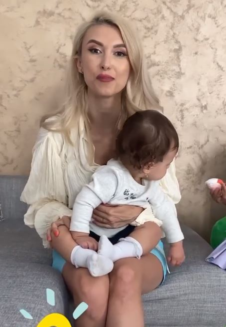 Andreea Bălan a vorbit despre viața sa amoroasă după despărțirea de George Burcea! Artista a dezvăluit ce face când fostul soț vine în vizită la fetițe