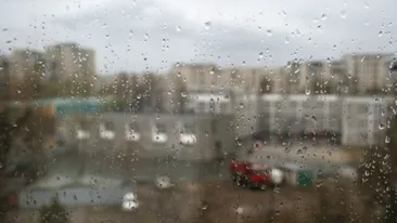 AVERTIZARE METEO: Furtună în Bucureşti şi Ilfov!