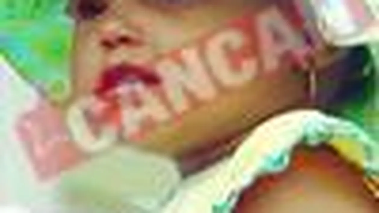 A cazut de la etaj pe o postarita