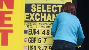 Curs valutar BNR 13 mai 2020. Zi de 13 cu ghinion. Surpriză: Câți lei costă 1 euro astăzi