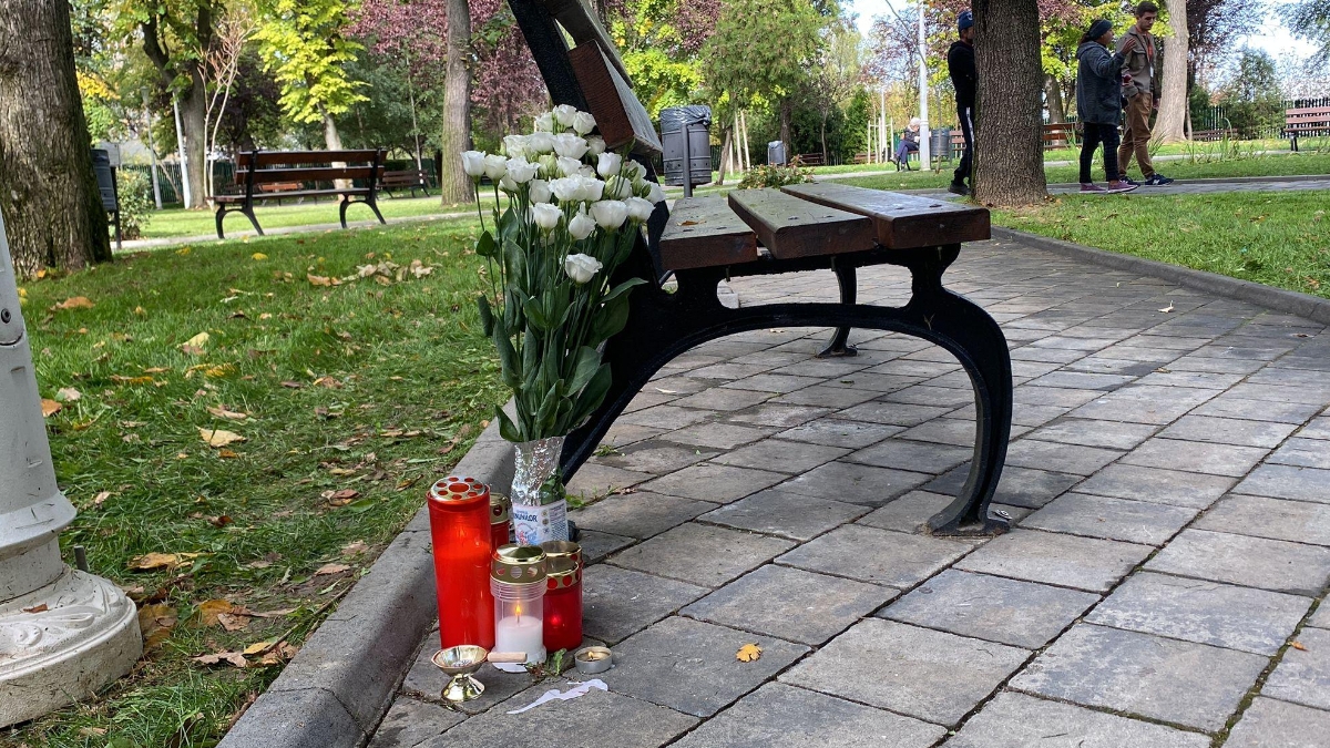 De ce boală suferea băiatul de 13 ani care a murit într-un parc în București. S-a stins în fața prietenilor de joacă