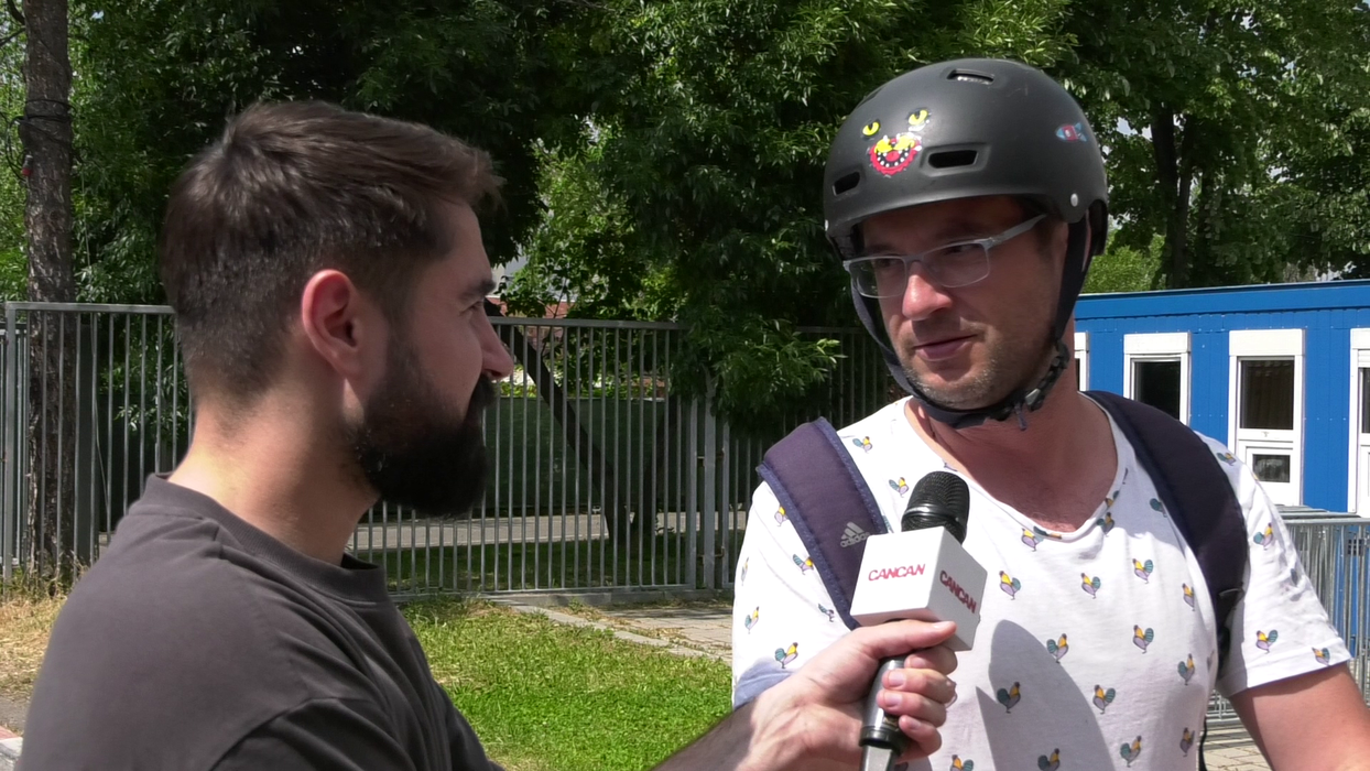 CANCAN.RO a vorbit cu locatarii din proximitatea SAGA, pentru a vedea cum trăiesc aceștia cu zgomotul de pe stadion: ”Nu mă deranjează muzica, îmi place!”
