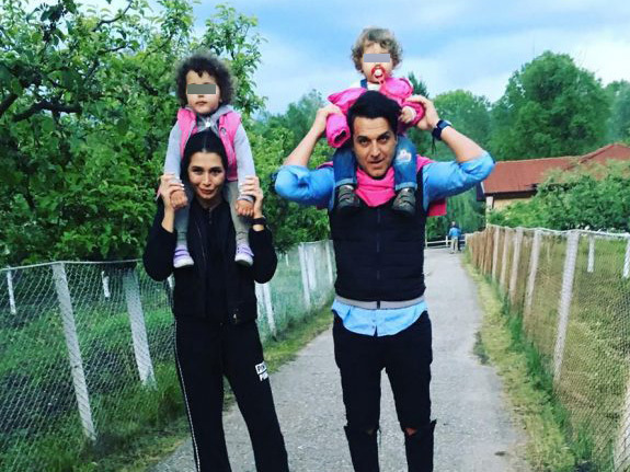 Mezina lui Traian Băsescu şi-a lăsat copiii acasă şi a plecat în Maldive, iar CANCAN.ro a aflat detaliile! EBA, prima vacanţă după divorţ cu… un companion-fantomă!