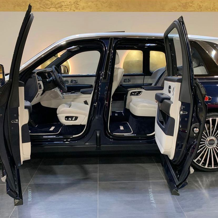Așa arată noul Rolls Royce achiziționat de Alex Bodi