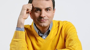 Lucian Mindruta a implinit 48 de ani! Vedeta TV a ales sa isi sarbatoreasca ziua de nastere impreuna cu....
